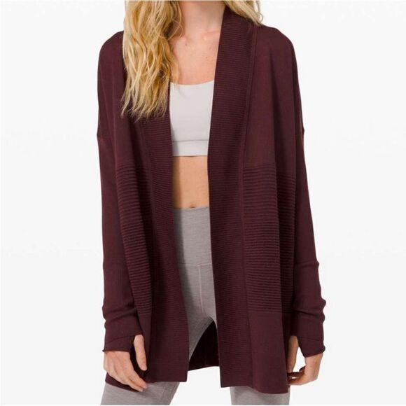 Lululemon Sit In Lotus Wrap Merino Wool In Cassis - Picture 1 of 10